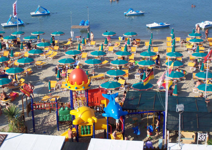 media.Gallery-Spiaggia-01-Villa-Tosi-Bellaria